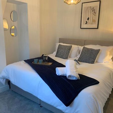 Alto - Lovely 2 Bedroom Serviced Apartment Bristol By Mint Stays ภายนอก รูปภาพ