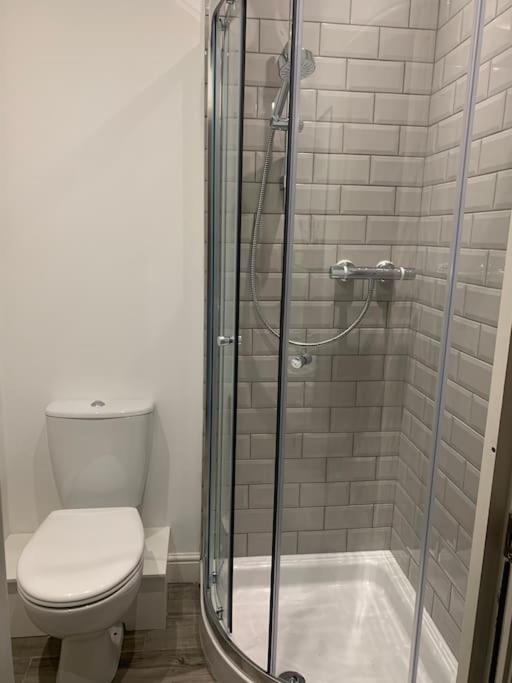 Alto - Lovely 2 Bedroom Serviced Apartment Bristol By Mint Stays ภายนอก รูปภาพ