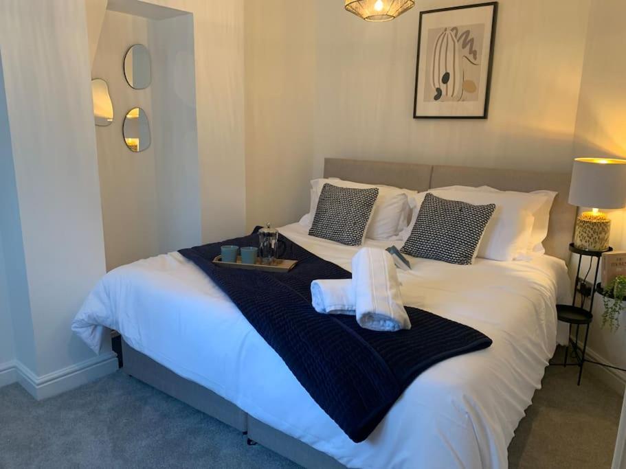 Alto - Lovely 2 Bedroom Serviced Apartment Bristol By Mint Stays ภายนอก รูปภาพ